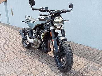 Husqvarna Svartpilen 401