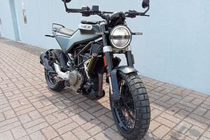 Husqvarna Svartpilen 401
