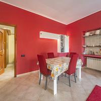 Quadrivano al piano alto con ascensore