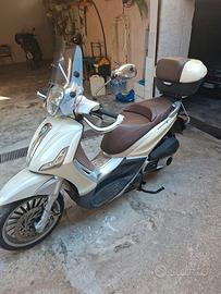 Beverly 300 i.e. – Anno 2014