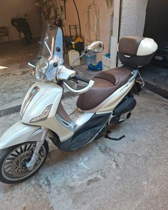 Beverly 300 i.e. – Anno 2014