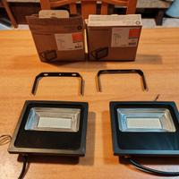Coppia 2 Proiettori a LED da esterno 12/24V da 30W
