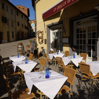 Trattoria in centro storico san miniato