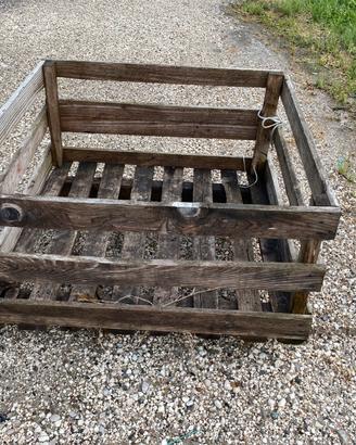 Cassone di legno