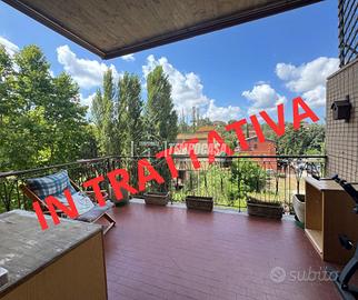 TRILOCALE CON POSTO AUTO E DUE CANTINE