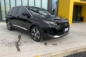 PEUGEOT 3008 Hybrid4 300 e-EAT8 Allure Pack