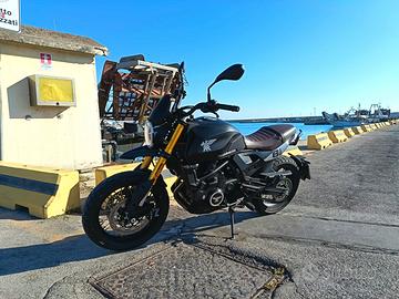 Moto Morini seiemezzo scr 2024 Km 2550