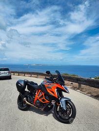 KTM 1290 SUPER DUKE GT 
