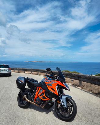 KTM 1290 SUPER DUKE GT 