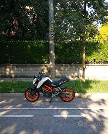 KTM Duke 390 