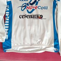 maglia e gilet smanicato