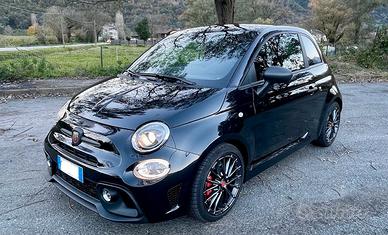 Abarth 695 competizione ufficiale italia