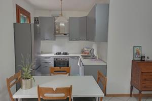 Splendido quadrilocale con cucina nuova