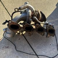 turbocompressore con collettore di scarico