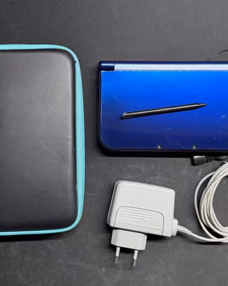 New Nintendo 3DS XL  blu  + accessori