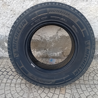 Pneumatico 225 75 16 agilis