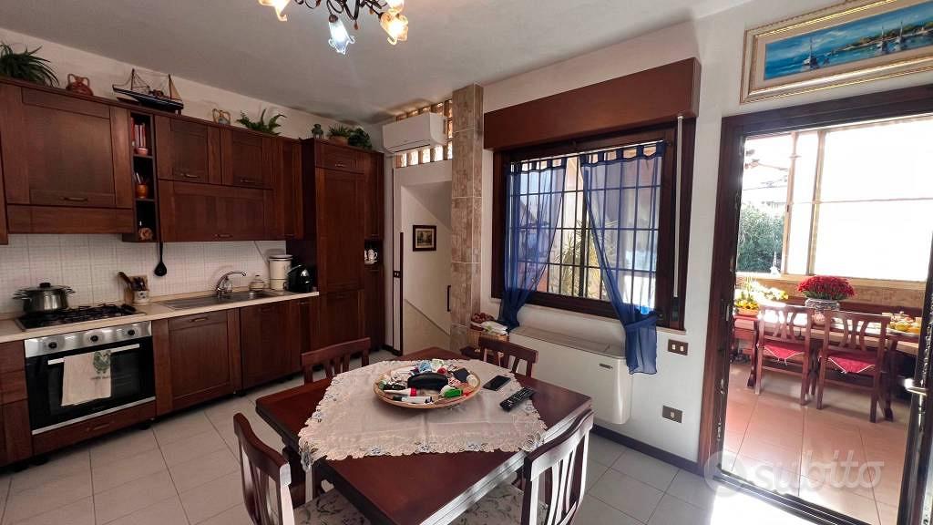 House in RM - Altro