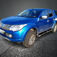 2015 MITSUBISHI L200