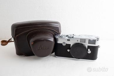 Leica M2 "Button Rewind" prima versione 1958