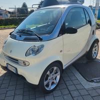 Smart ForTwo 700 coupé pure (45 kW)
