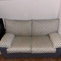 Coppia di  Divani con letto a scomparsa