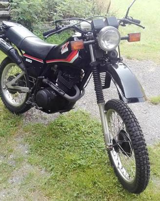YAMAHA XT 550 1982
