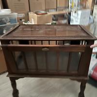 Antico Mobiletto in legno