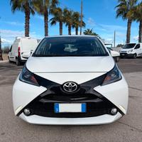 Toyota Aygo 1.0 VVT-i 69 CV 5 porte x-wave