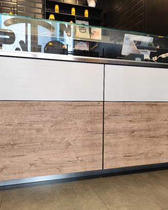 banco frigo e fronte banco 