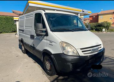 Iveco daily minivan