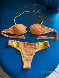 Particolare bikini Goldenpoint