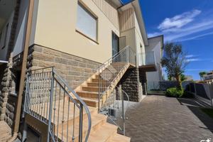 BIFAMILIARE A RIMINI