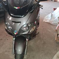 x9 piaggio 250 