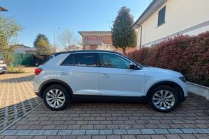 Volkswagen T-Roc 1000