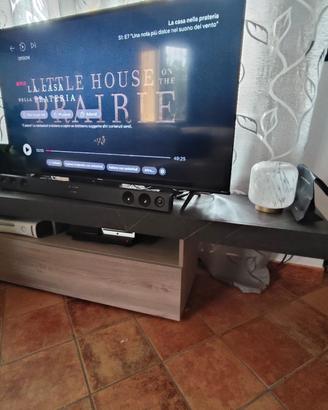 Soggiorno moderno, completo mobile TV  e pensile
