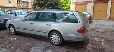 Mercedes E200 SW Elegant