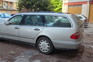 Mercedes E200 SW Elegant