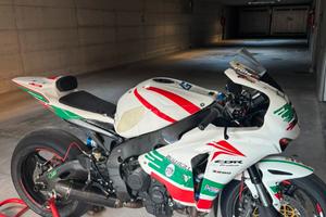 Cbr 1000 rr pista - Valuto scambi o permute