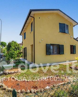 Casa indipendente di 161 m² con 4 locali a Fusigna