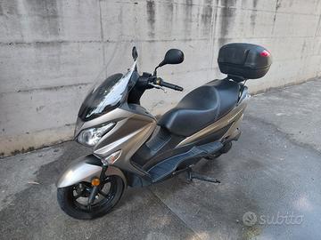 suzuki burgman 200