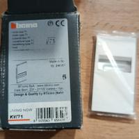 BTicino Living Now cover KW 71