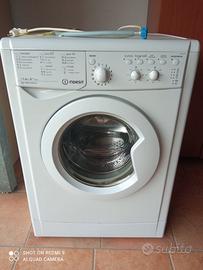 Lavatrice Indesit IWC 61052 – 6 kg 1000 giri
