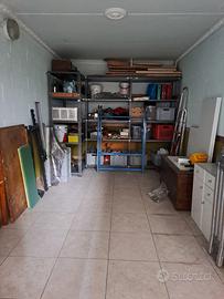 Garage seminterrato