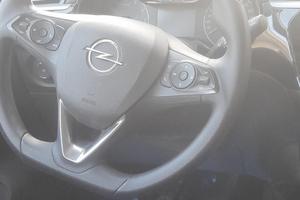 veicolo opel corsa