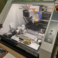 Fresatrice cnc 4 assi