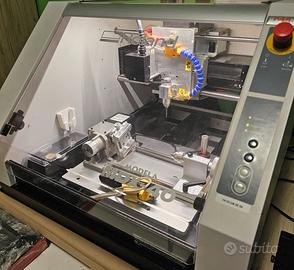 Fresatrice cnc 4 assi