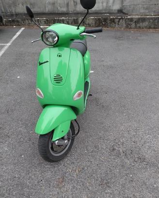 Vespa ET4 125