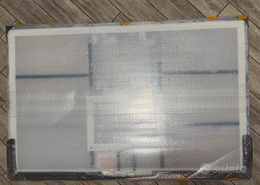 Cenestro a parete nuovo