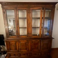 Vetrina (antiquariato del ‘700)
