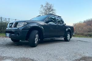 NISSAN NAVARA D40